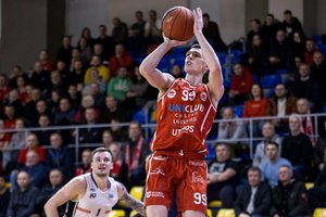 „Šiauliai“ sukirto rankomis su gynėju Mariumi Valinsku