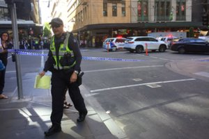 Žuvusiųjų per neramumus Bangladeše skaičius pasiekė 105