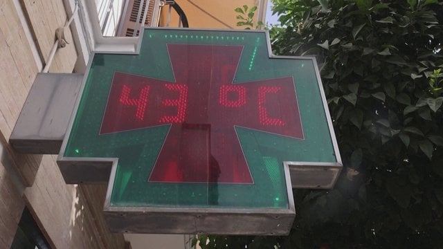 Ispanijoje temperatūra pasiekė rekordines aukštumas: karštis nepakeliamas, gyventojai vengia eiti iš namų