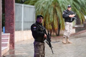 Jungtiniai Arabų Emyratai sulaikė keletą Bangladešo emigrantų, protestavusių prieš savo šalies vyriausybę