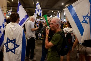 Prieš B. Netanyahu išvykimą į JAV – izraeliečių protestas oro uoste