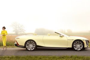 „Cadillac“ žengia į itin prabangių automobilių gamybą: pristato unikalų kabrioletą