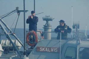 Į NATO tarptautinę operaciją išlydėtas Lietuvos karinis laivas „Skalvis“ ir portugalų narai