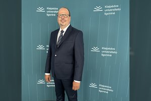 Klaipėdos universiteto ligoninės direktoriumi medicinai išrinktas profesorius Antanas Gulbinas