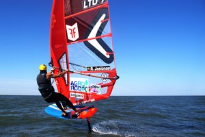 Olimpiadoje startuosiantis burlentininkas R. Jasiūnas susidūrė su šlykščia problema: po treniruotės skuba į dušą