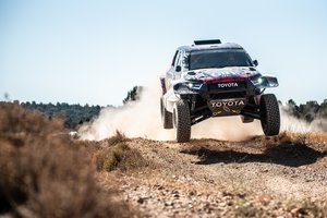 Rokas Baciuška trumpam padėjo bagį į šalį – „Baja Spain Aragon“ lenktynėse startuos automobilių klasėje