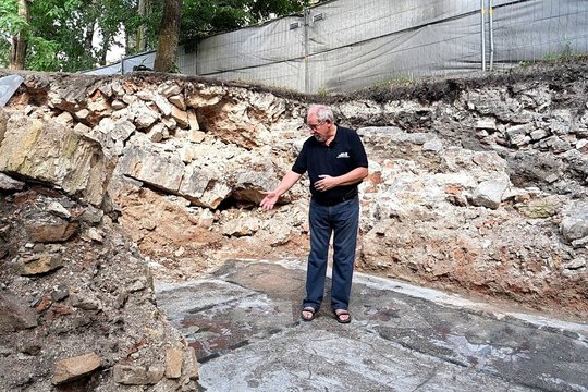  Archeologai Vilniuje atkasė Didžiosios sinagogos grindų fragmentus, kurie rodo, kokiu mastu XVII a. sinagogą praėjusiame amžiuje sunaikino vienas po kito sekę nacių ir sovietų okupantai.