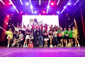 Stovėdamos ant nugalėtojų pakylos audė mintis apie kitų metų startus