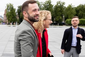 Laisvės partijos sąrašą į Seimą ves A. Armonaitė: daugiausiai reitingo balsų sulaukė T. V. Raskevičius