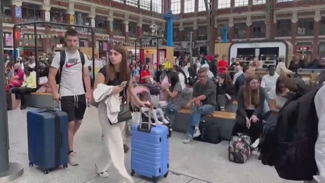 Po sabotažo prieš Prancūzijos geležinkelių sistemą – panika ir chaosas tarp keleivių