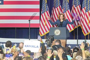 K. Harris rinkimų kampanija per savaitę po J. Bideno pasitraukimo surinko 200 mln. dolerių