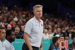 Po triuškinamos pergalės S. Kerras turėjo aiškintis: „Aš jaučiuosi it idiotas“