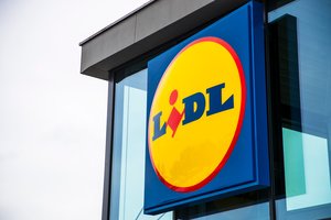Naujienos „Lidl“ parduotuvių mėsos skyriuose: pirkėjai dar lengviau ras reikalingas prekes