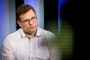 Po kario kritikos L. Kasčiūnas pateikė savo susitikimo versiją: „Reikėjo palaukti tris dienas“