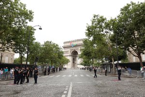 Olimpinėmis nuotaikomis alsuojančiame Paryžiuje – skubūs įspėjimai dėl audros