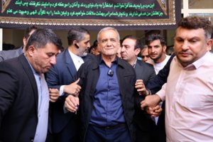 Irano lyderiai grasina nubausti Izraelį ir priversti „gailėtis“, kad nužudė „Hamas“ politinį lyderį I. Haniyeh