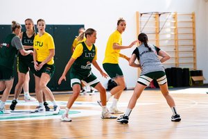 Treniruočių stovyklą surengusi moterų krepšinio rinktinė žais draugiškas rungtynes su Slovėnija