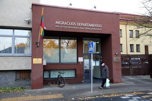 Migracijos departamentas: atleista Rusijos pilietybės įgijimo faktą nuslėpusi įstaigos darbuotoja neužėmė vadovaujančių pareigų