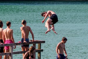 Iš specialistų – įspėjimas dėl vandens kokybės: įvardijo, kuriuose telkiniuose geriau nesimaudyti