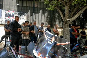 Baimindamiesi karo pradžios, „Hezbollah“ tvirtovės gyventojai palieka namus