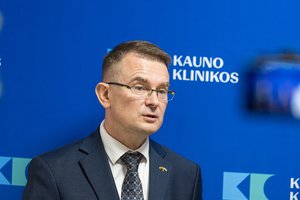 Nei A. Dulkys, nei jį pakeisiantis A. Pečkauskas pokyčių Ministrų kabinete nekomentuoja