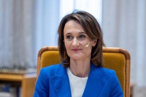 V. Čmilytė-Nielsen: liberalai skeptiškai vertina siūlymą apmokestinti dalį draudimo sutarčių