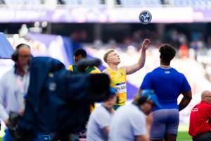 Du lietuviai olimpiniame disko metimo finale: M. Alekna galingu metimu pareiškė pretenzijas į auksą,  dėl medalio kovos ir A. Gudžius