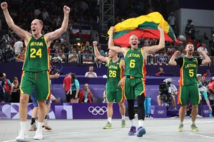 Istorija Paryžiuje: Š. Vingelio tempiama Lietuvos trijulių rinktinė iškovojo olimpinę bronzą!