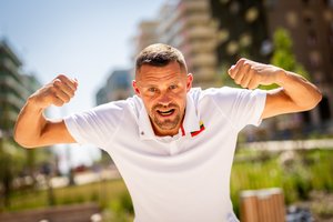 Nuo „vidurių sukimo“ iki „piniginių baudų“: skambiausios D. Novicko frazės bronzinėje olimpiadoje