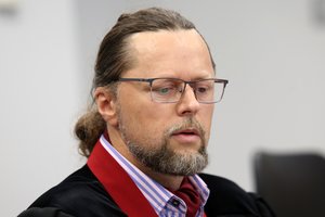 Paaiškėjus dėl A. Vyšniauską „čekučių“ skandale nevertinusio audito, prokuratūra sako, kad remiasi savo ir STT tyrimais