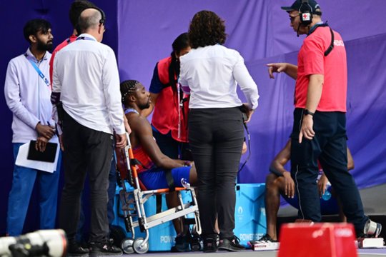 Su COVID-19 bėgęs N. Lylesas liko be aukso ir sėdo į neįgaliojo vėžimėlį