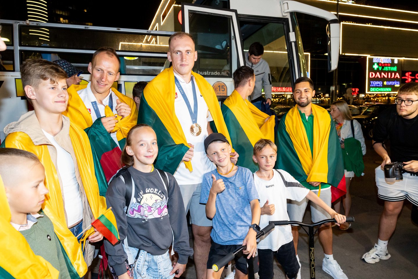 Lietuvos trijulių rinktinė iškilmingai sutikta Vilniuje <br>T. Bauro nuotr.