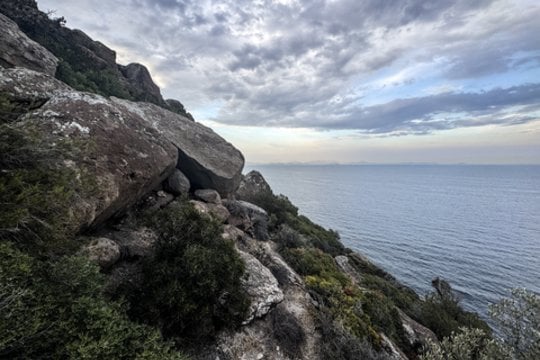 Graikijai priklausančioje saloje esanti Landsbergių vila ir salos vaizdai.<br>V.Ščiavinsko nuotr.