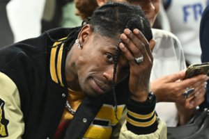 Prabangiame Paryžiaus viešbutyje sulaikytas reperis Travisas Scottas