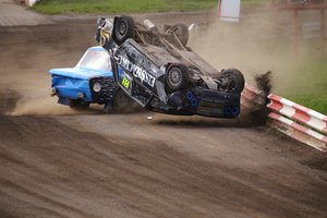 Ralio kroso drama Vilkyčiuose: kortas sumaišęs lietus bei avaringi finalai