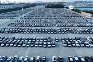 Kinija – didžiausia automobilių eksportuotoja pasaulyje: daugiausia išveža visai ne elektromobilių