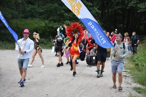 Poilsiautojai Palangoje to dar nebuvo matę – stabdė dviračius, kad pražygiuotų sportininkų Rio de Žaneiro karnavalas