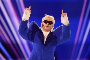 Po nutraukto tyrimo dėl J. Kleino konflikto su operatore pasisakė ir pats atlikėjas: „Kasdien jaučiausi nesaugiai“