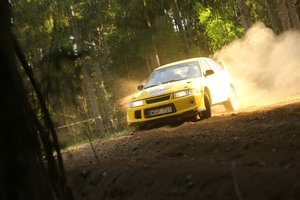 Plungės ir Rietavo apylinkėse nugriaudės ketvirtasis Lietuvos automobilių Mini ralio čempionato etapas