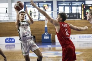 Prieš lenkus atsigriebę 16-mečiai išvengė iškritimo iš A diviziono