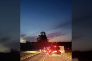 Susidūrus automobiliams greta Vilniaus sužeistos dvi moterys – dėl avarijos buvo uždaryta gatvė