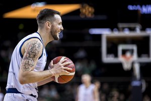 Tauras Jogėla apsivilks „Šiaulių“ komandos marškinėlius