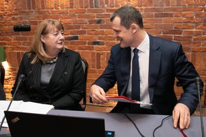 Premjero kėdėje jau matomas G. Paluckas – kodėl V. Blinkevičiūtė užminė tiek mįslių ir kokį planą dėl R. Žemaitaičio iš tiesų turi partija