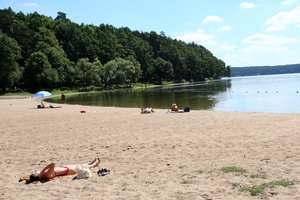 Skaitytoja: situacija prie Kauno marių baisi, gelbėtojai neleidžia maudytis