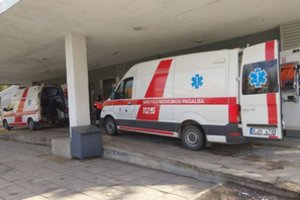 Aiškėja naujos detalės apie rastą negyvą 2 mėn. kūdikį Kėdainiuose: šalia miegojo girta mama