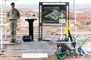 Rūdninkų poligone vokiečių brigados kariams pradedamas statyti karinis miestelis: tai istorinis lūžis