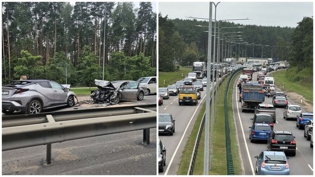 Vaizdai iš avarijos Vilniuje: susidūrus dviem automobiliams nusidriekė kilometrinės spūstys