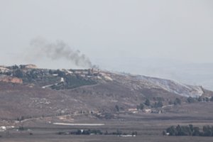 Izraelis praneša apie smarkų apšaudymą iš Libano