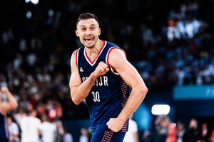 Susidomėjimo iš NBA sulaukęs A. Avramovičius liks rungtyniauti okupantų klube