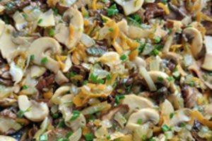 Kai toks grybų derlius miškuose nelaukite Kūčių ir silke su grybais mėgaukitės dabar: receptui nėra lygių